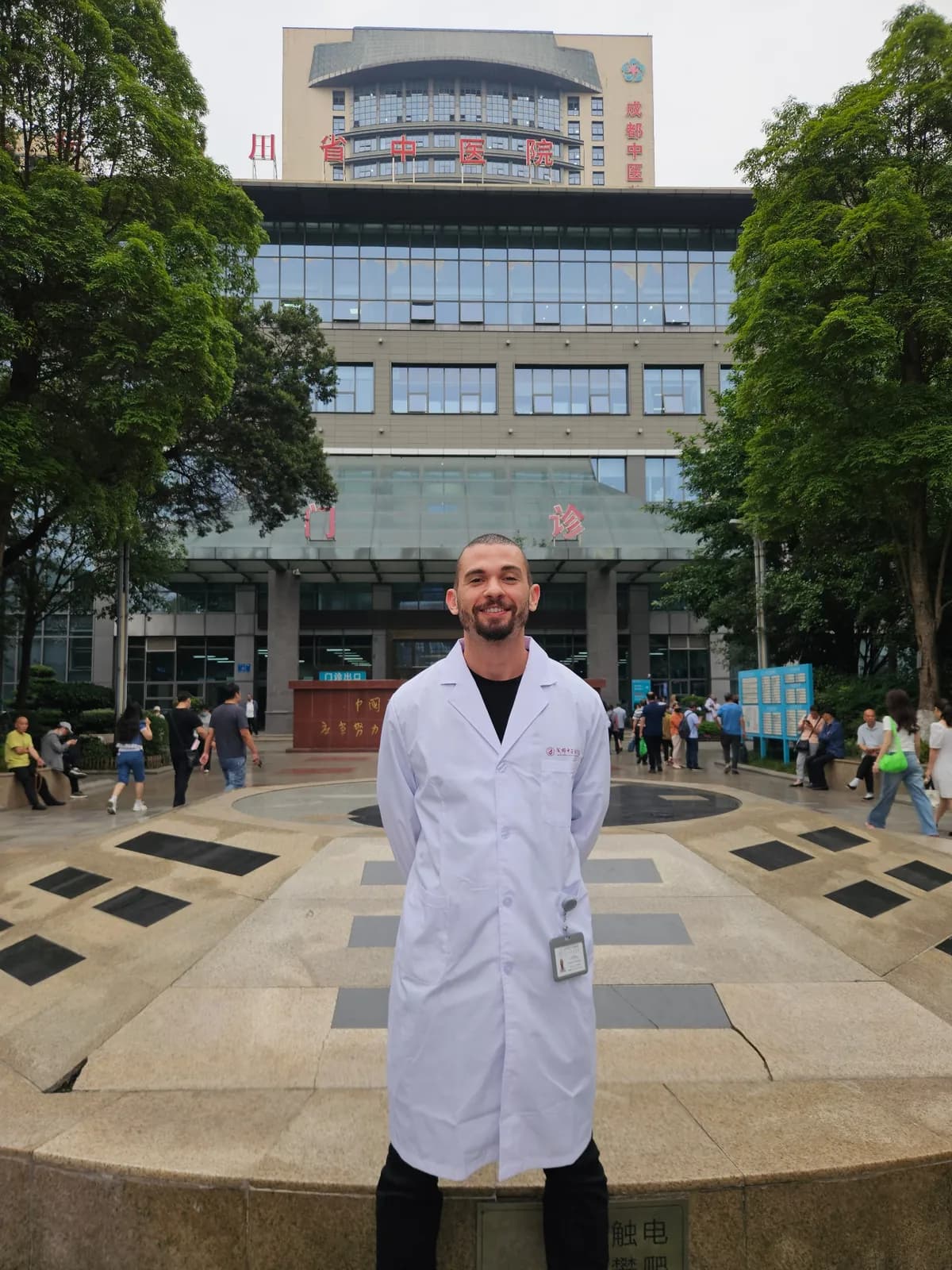Dr. Guilherme Bozi
